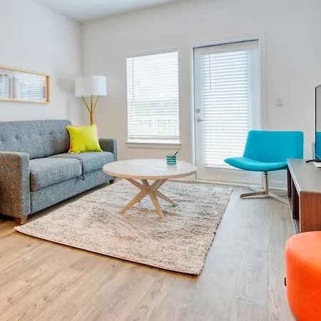 Luxe One Bedroom Apartment With Balcony